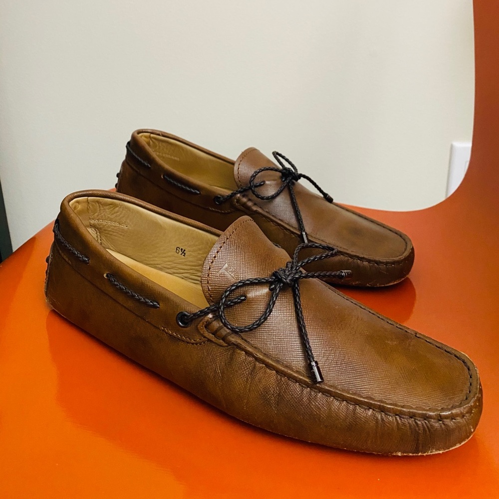 Tod’s Men’s Loafers in Brown, size 6.5 UK (7.5 US)